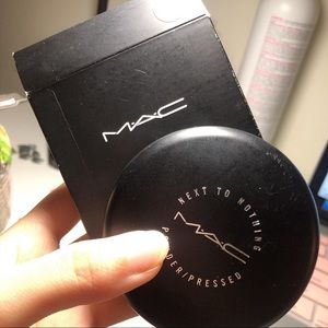 MAC Pressed powder